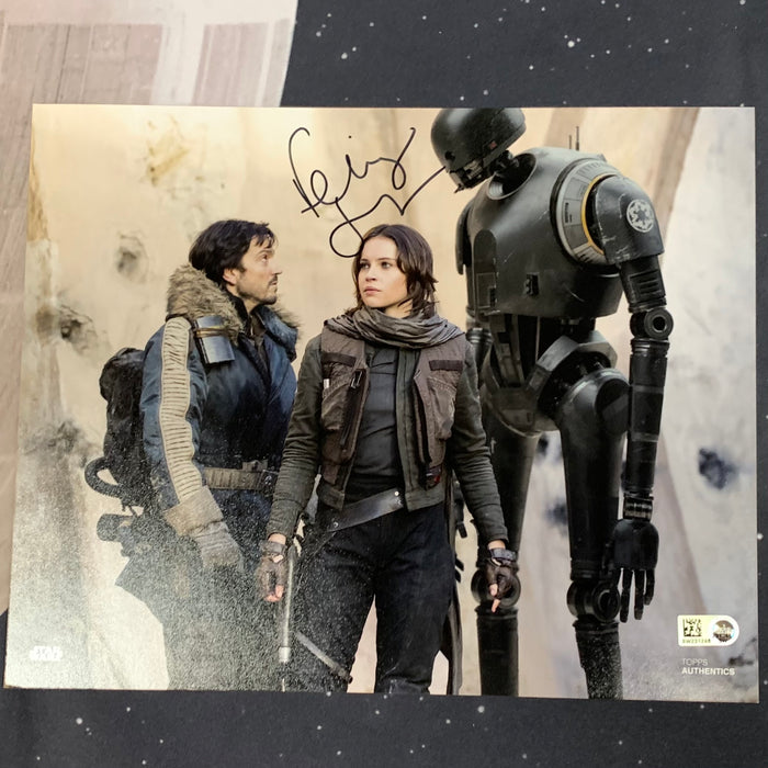 Star Wars - Topps Authentics - Felicity Jones as Jynn Erso Autograph - 8x10 - Jyn, Cassian, and K-2S0 - Black Ink Vintage Trading Card Singles Topps