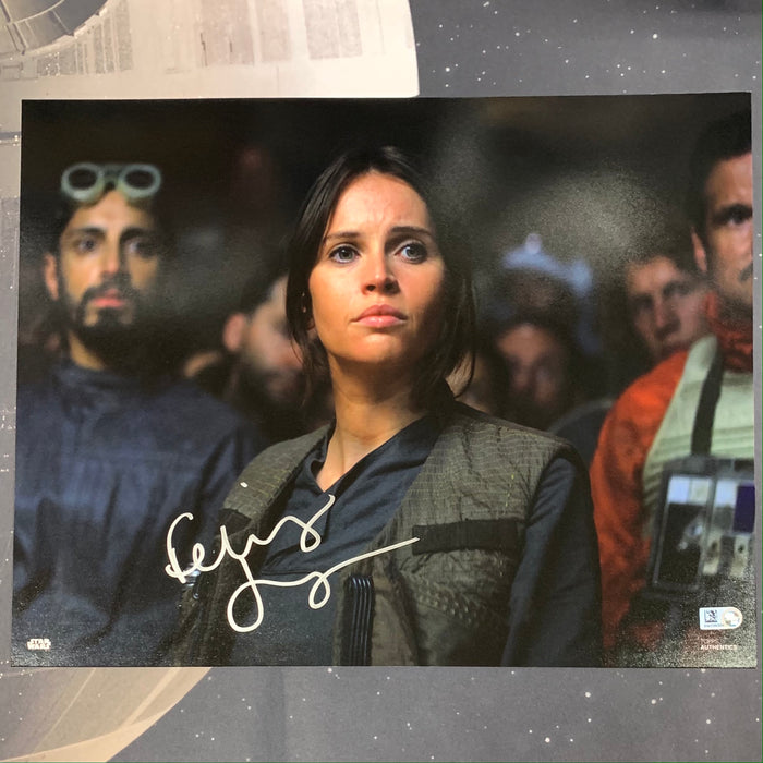 Star Wars - Topps Authentics - Felicty Jones as Jynn Erso Autograph - 11x14 Silver Ink Vintage Trading Card Singles Topps