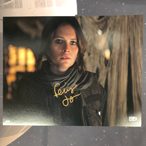 Star Wars - Topps Authentics - Felicty Jones as Jynn Erso Autograph - 11x14 Gold Ink Vintage Trading Card Singles Topps   