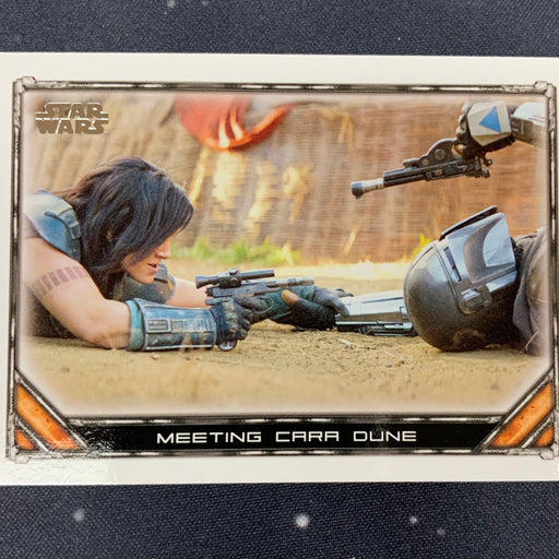 Star Wars - The Mandalorian 2020 -  041 - Meeting Cara Dune Vintage Trading Card Singles Topps