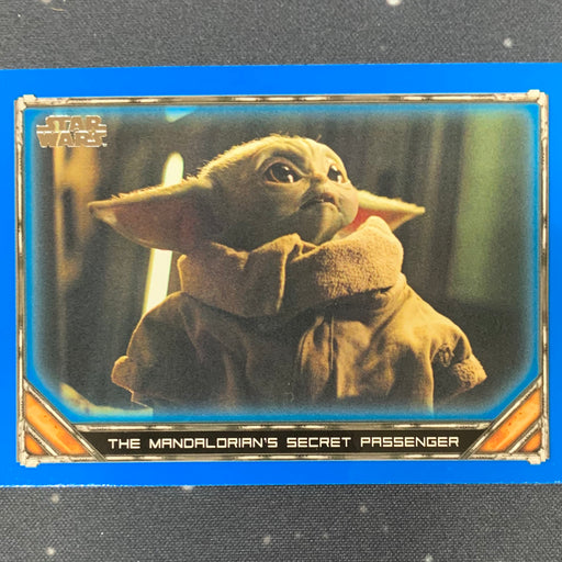 Star Wars - The Mandalorian 2020 -  069 - The Mandalorian’s Secret Passenger - Blue Border Vintage Trading Card Singles Topps
