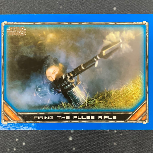 Star Wars - The Mandalorian 2020 -  048 - Firing the Pulse Rifle - Blue Border Vintage Trading Card Singles Topps   
