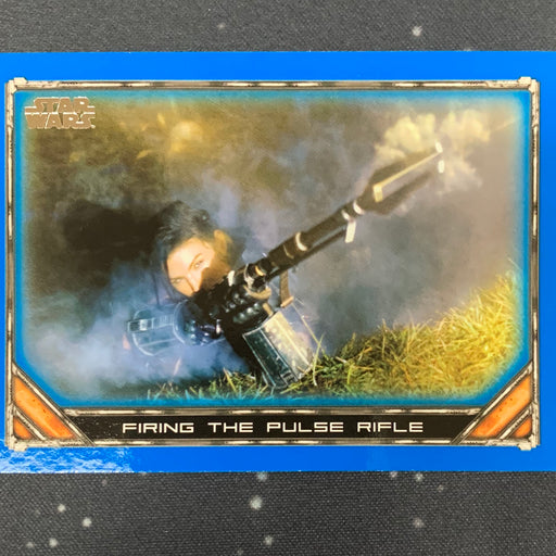 Star Wars - The Mandalorian 2020 -  048 - Firing the Pulse Rifle - Blue Border Vintage Trading Card Singles Topps