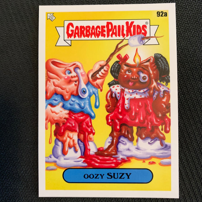 Garbage Pail Kids - 35th Anniversary 2020 - 092a - Oozy Suzy Vintage Trading Card Singles Topps   